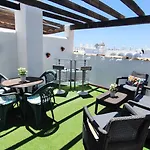 Puerto Marina Deluxe, apartamento en Benalmádena
